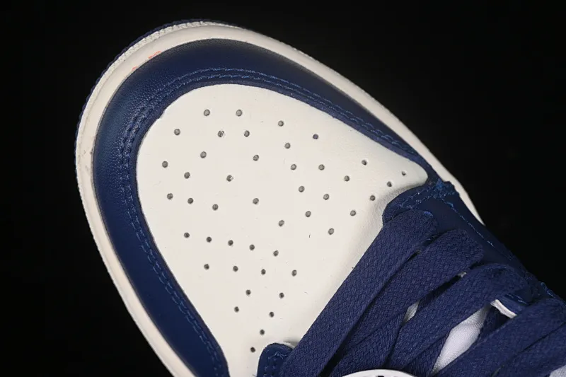 All categories Air Jordan Jordan series basketball shoes Air Jordan 1 Low Travis Scott x Air Jordan 1 Low OG AJ1 Joe 1 undercut low top DM7890-101
